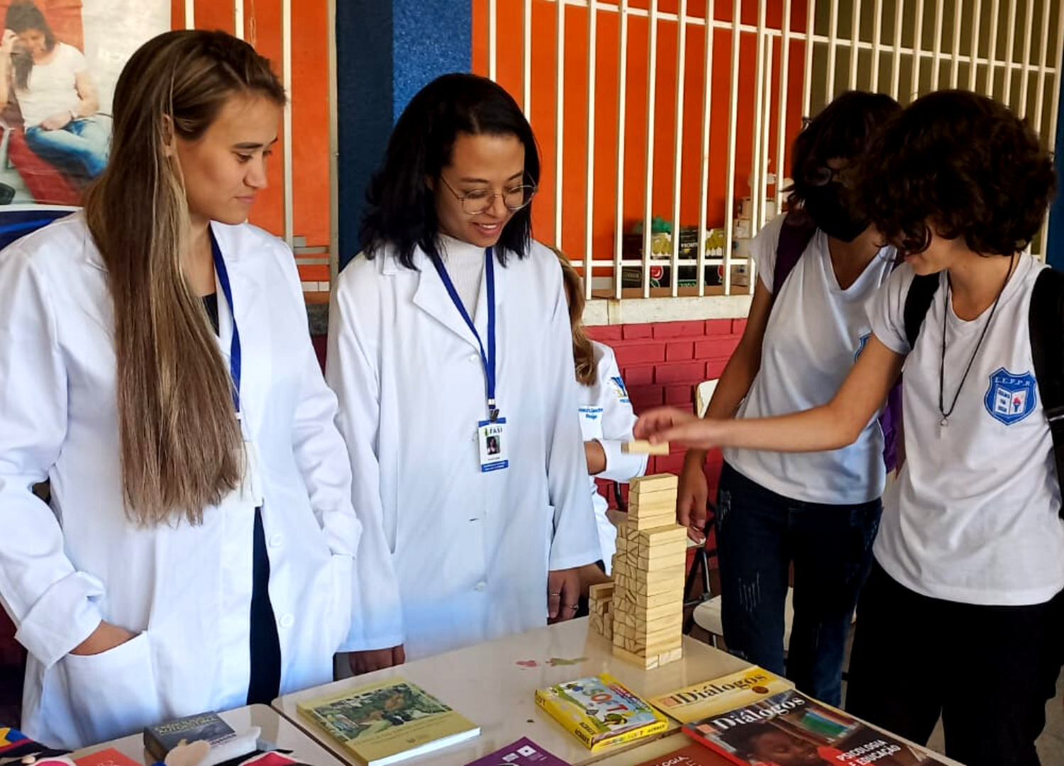 Você está visualizando atualmente Funorte e Fasi levam Mostra de Profissões para Escola Normal